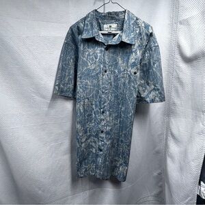 Casual‎ Blue Button Down Shirt with Structured Collar
